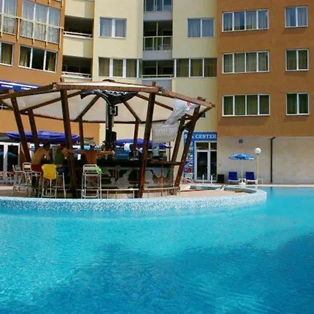 Nikea Park Apartment